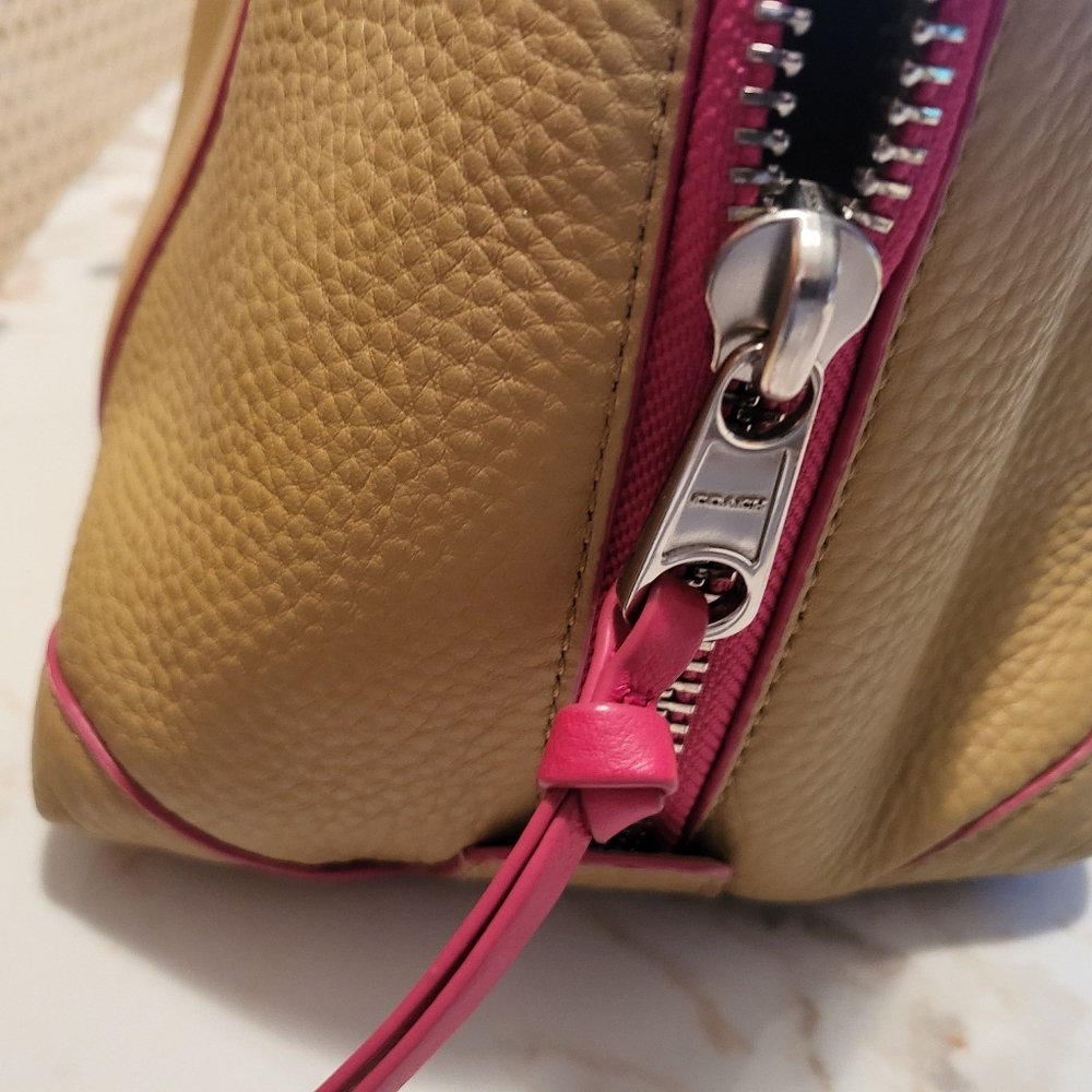 Coach Bleecker Large Bag - Picture 7 of 13